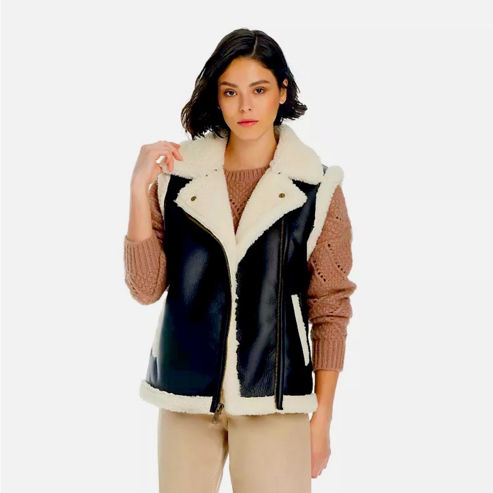 NEW WITH TAGS: Women's Koolaburra by UGG Faux
Leather & Sherpa Vest